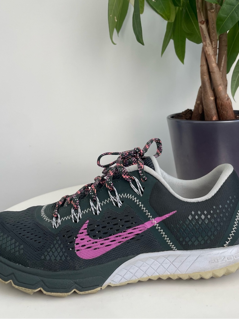 Women Size 9 Nike Zoom Terra Kiger Running Shoes Dark Stucco Green Pink 2013